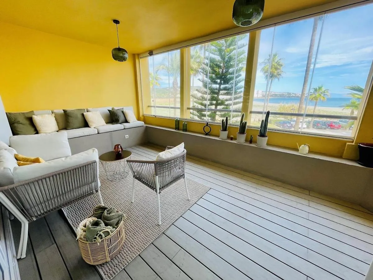 טורגואדיארו Coastal Comfort - Puerto Sotogrande - With Parking Space דירה