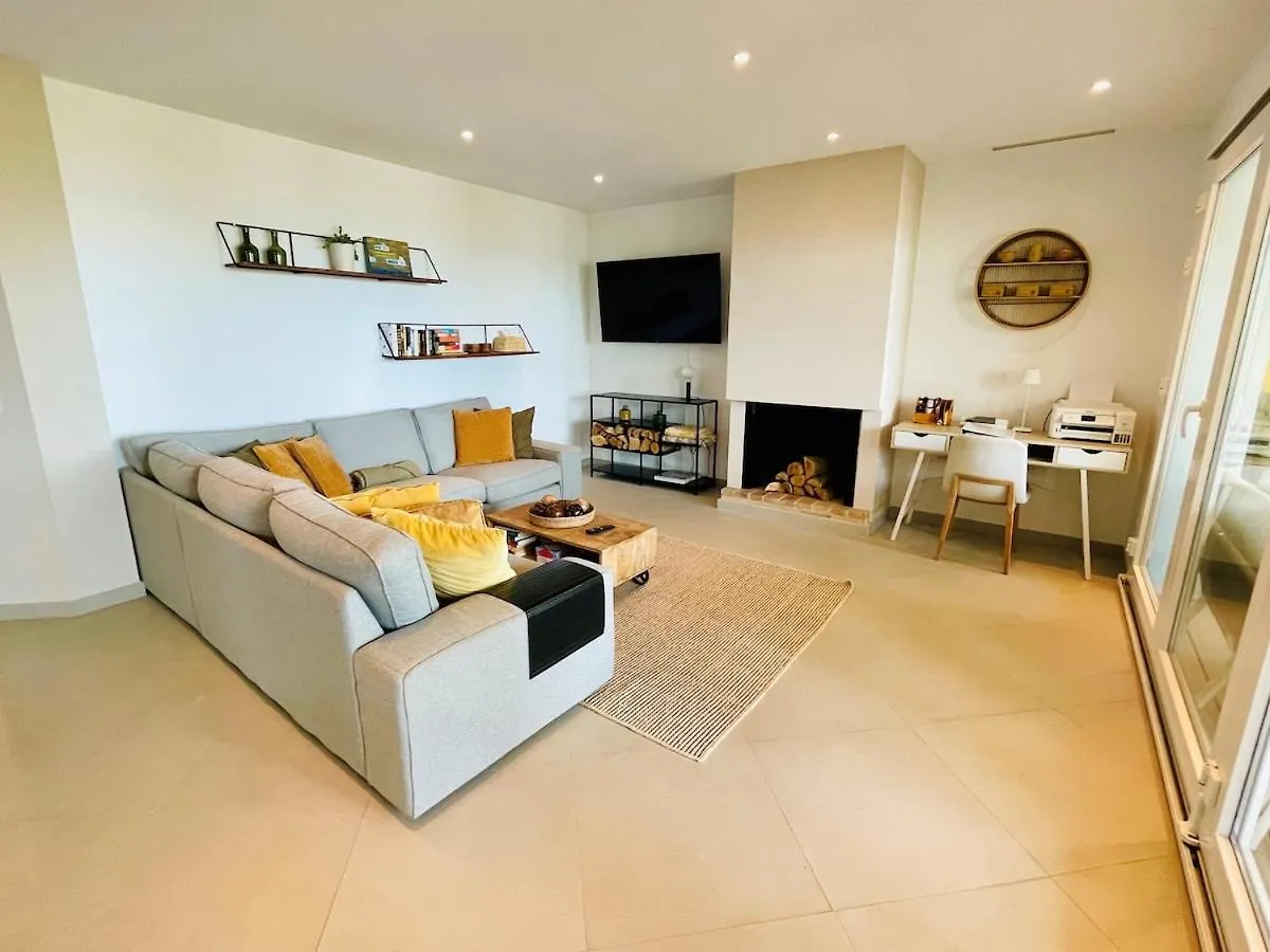 Coastal Comfort - Puerto Sotogrande - With Parking Space Torreguadiaro Διαμέρισμα